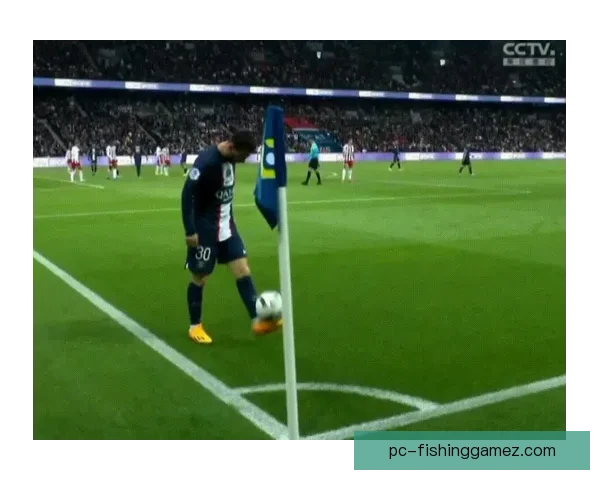 梅西巴黎告别赛遭球迷嘘声现场气氛尴尬回顾